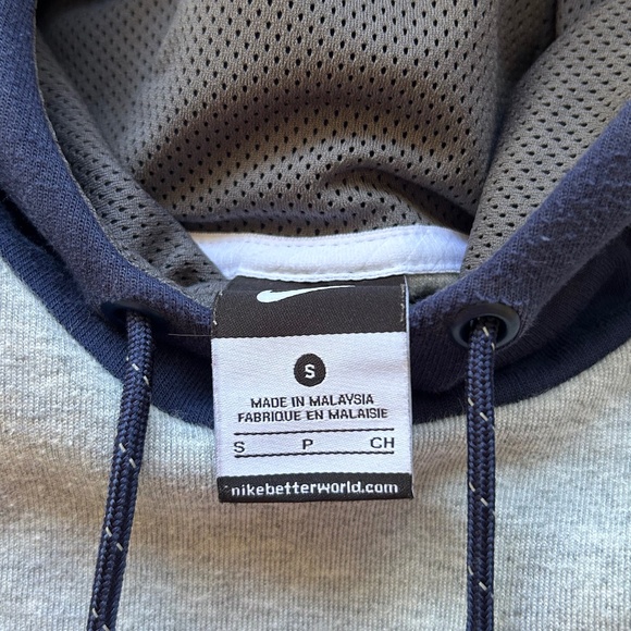 Men's Cal Gray Dry Fit Hoodie With Navy Hood & Chest Zip Pocket, Size SM - Picture 4 of 4